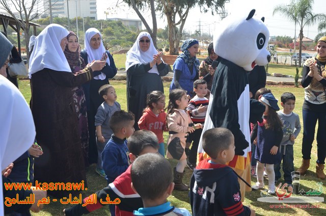 فيديو: صف الفراشات يطير كالفراشات في احضان منتزه عبد الكريم قاسم 